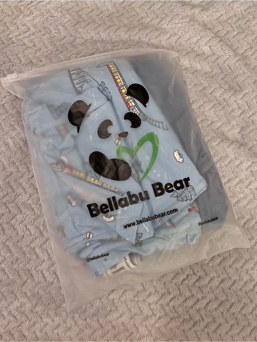 NWT Bellabu Bear Polar Express Bampoo Pajamas Womens XL